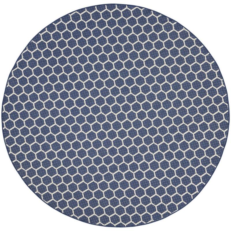 HomeRoots Geometric Modern Rectangle Outdoor Rug - 8' Round