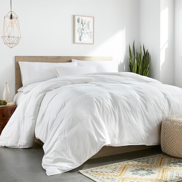 Colossal King Oversized Down Alternative Baffle Box Comforter - King - White