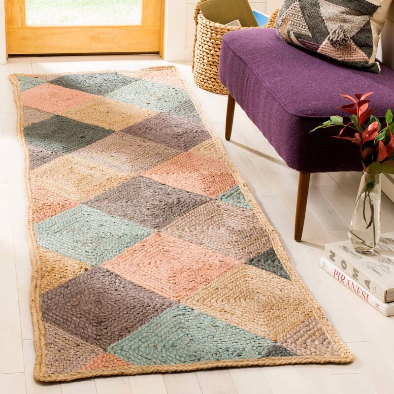 SAFAVIEH Handmade Natural Fiber Serin Diamond Jute Rug - 2'6" x 8' Runner - Natural/Multi