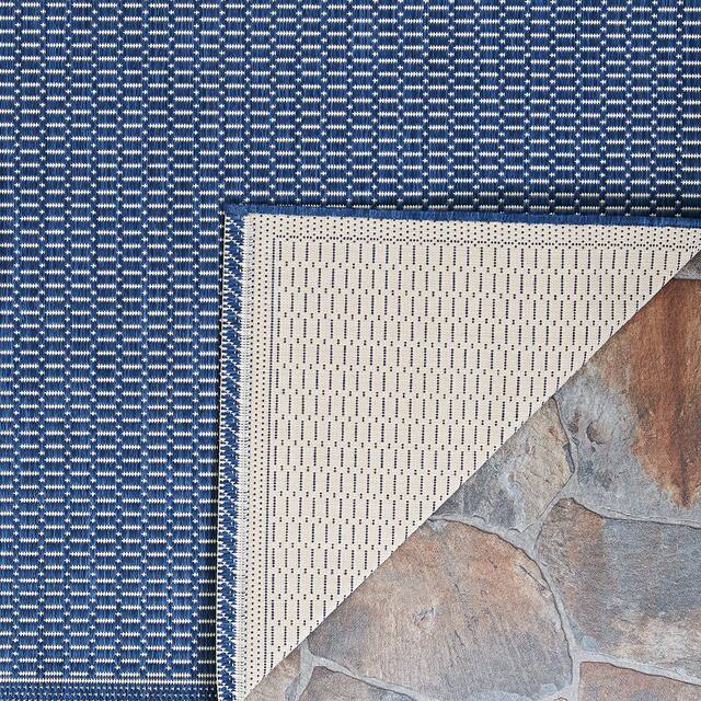 Pergola Deco Indoor/ Outdoor Area Rug