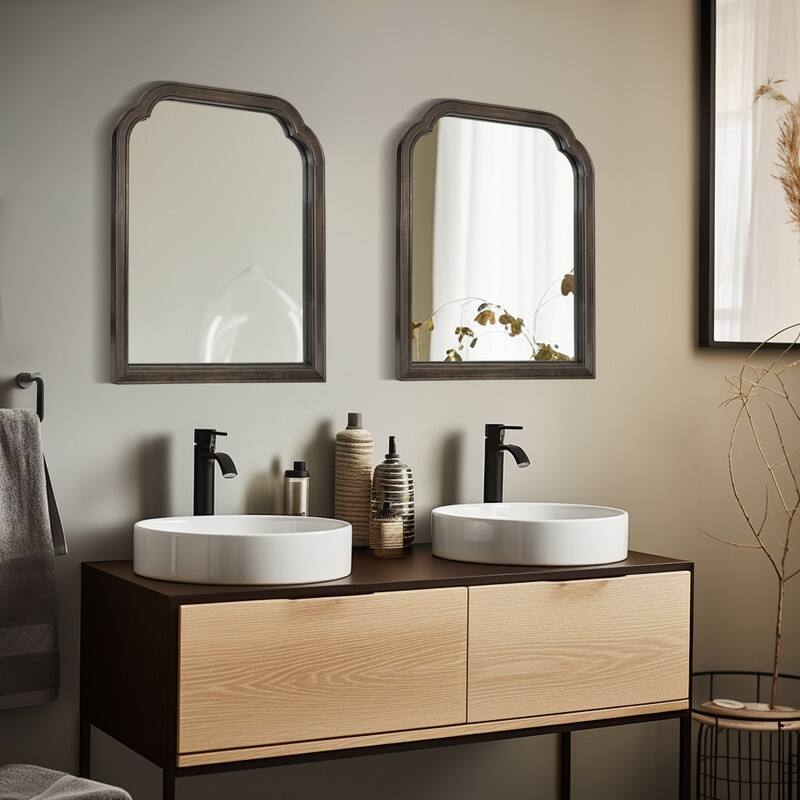 Top Corner Scalloped Rectangle Decorative Farmhouse Wall Mirror