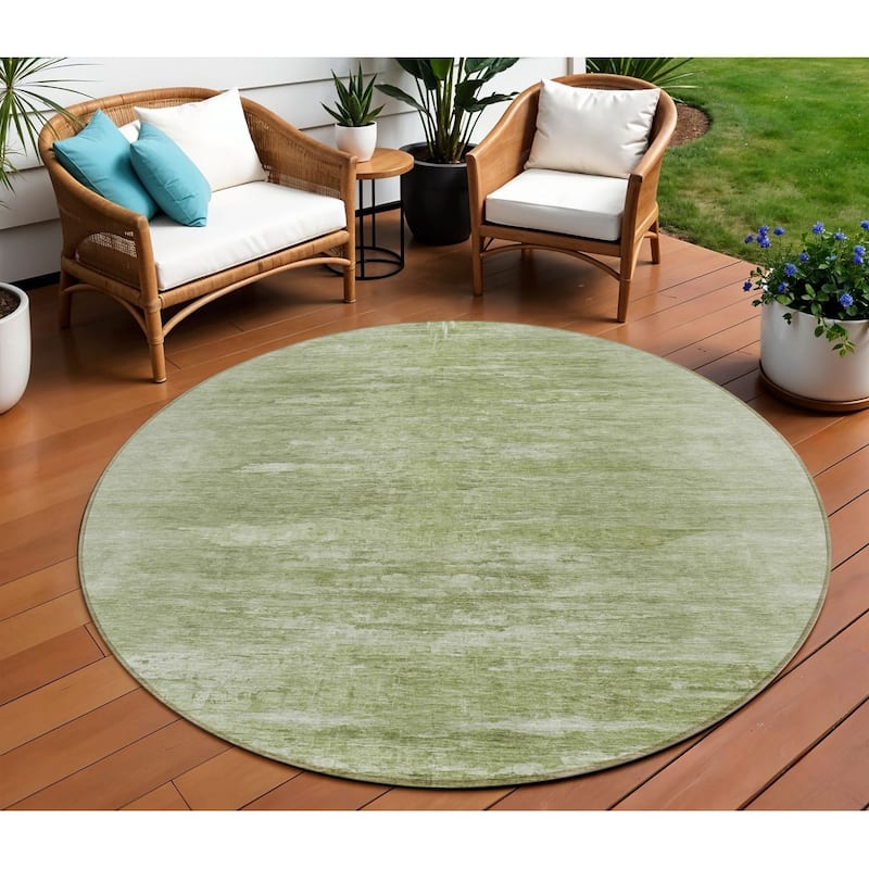 HomeRoots Abstract Transitional Rectangle Outdoor Rug - 8' Round