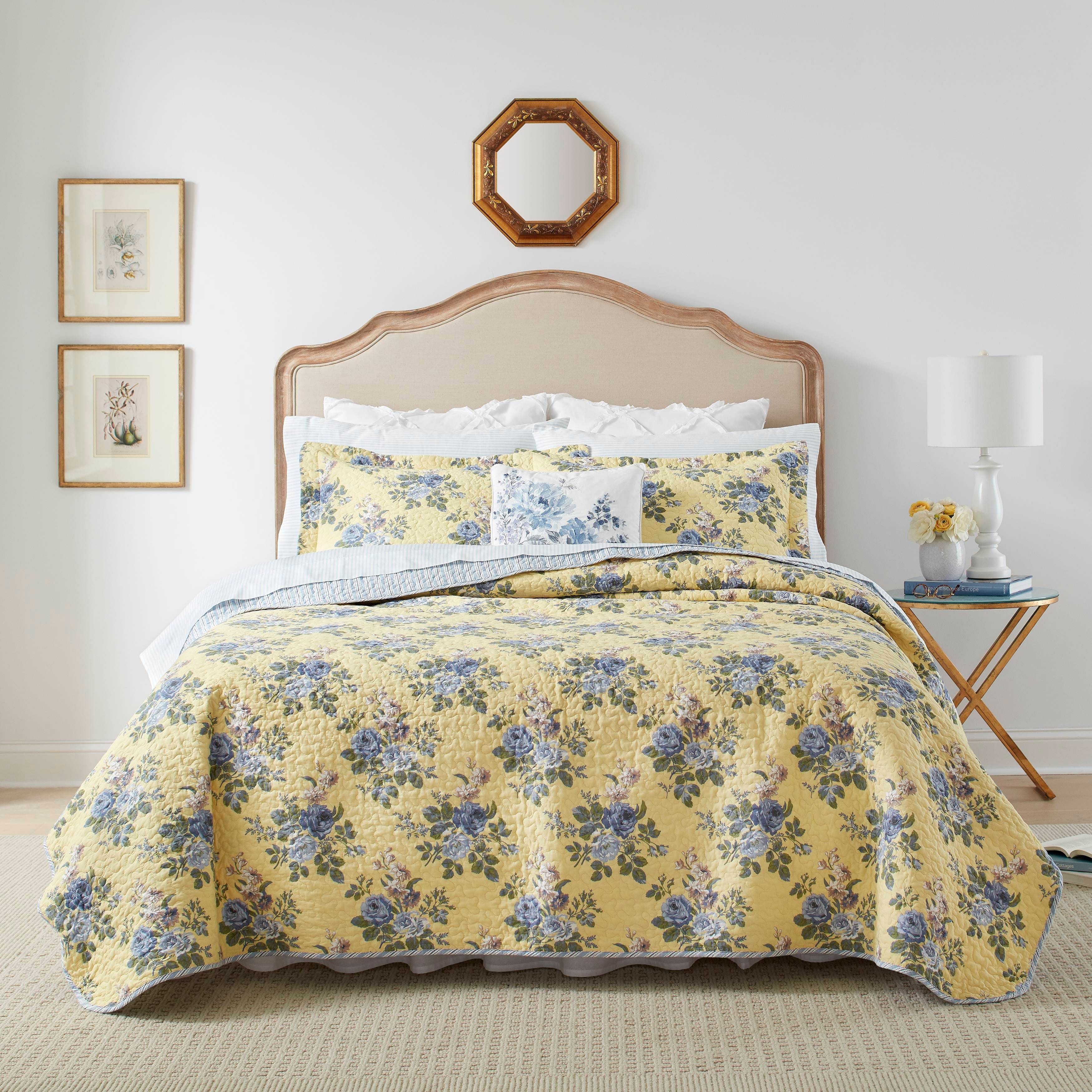 Laura Ashley Linley Cotton Reversible King Quilt Set - On Sale  display picture 1