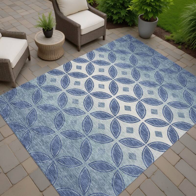 Machine Washable Indoor/ Outdoor Modern Gia Chantille Rug