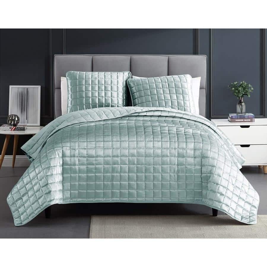 Riverbrook Home Lyndon 3-Piece Quilt Set