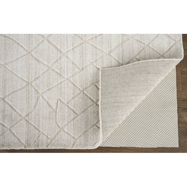 Verih Traditional Woven Area Rug By HomeRoots - 4' x 6'