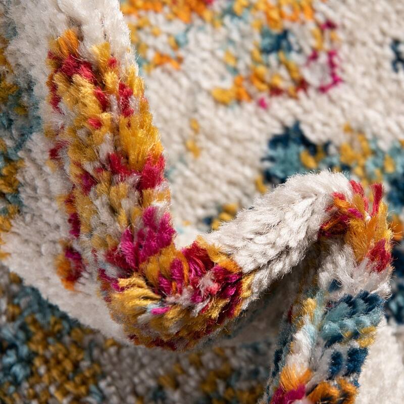 Traditional Taylor Collection Area Rug