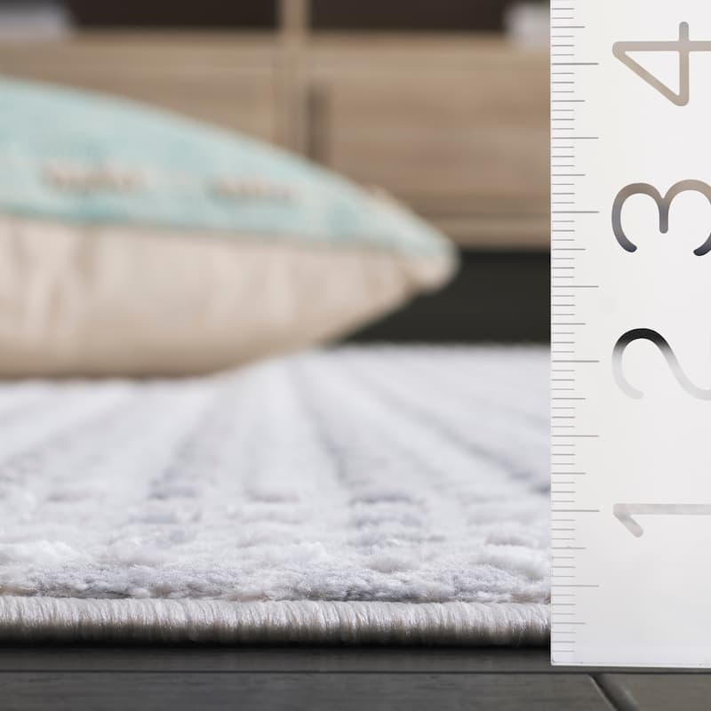 SAFAVIEH Slate Siegberta Rug