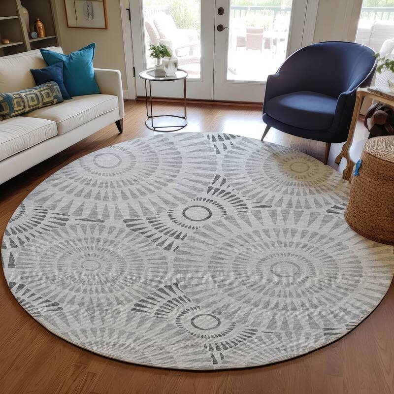 Machine Washable Indoor/ Outdoor Chantille Contemporary Burst Rug