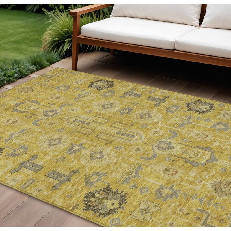 HomeRoots Oriental Traditional Rectangle Outdoor Rug - 8' X 10'