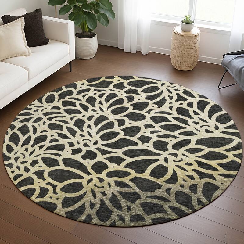 Machine Washable Indoor/ Outdoor Floral Craze Chantille Rug