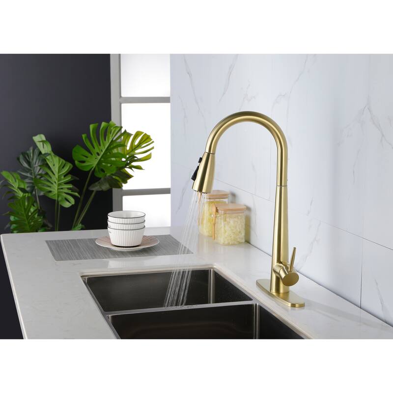 Single Hole Deck Mount Kitchen Faucets with Pull Down Sprayer