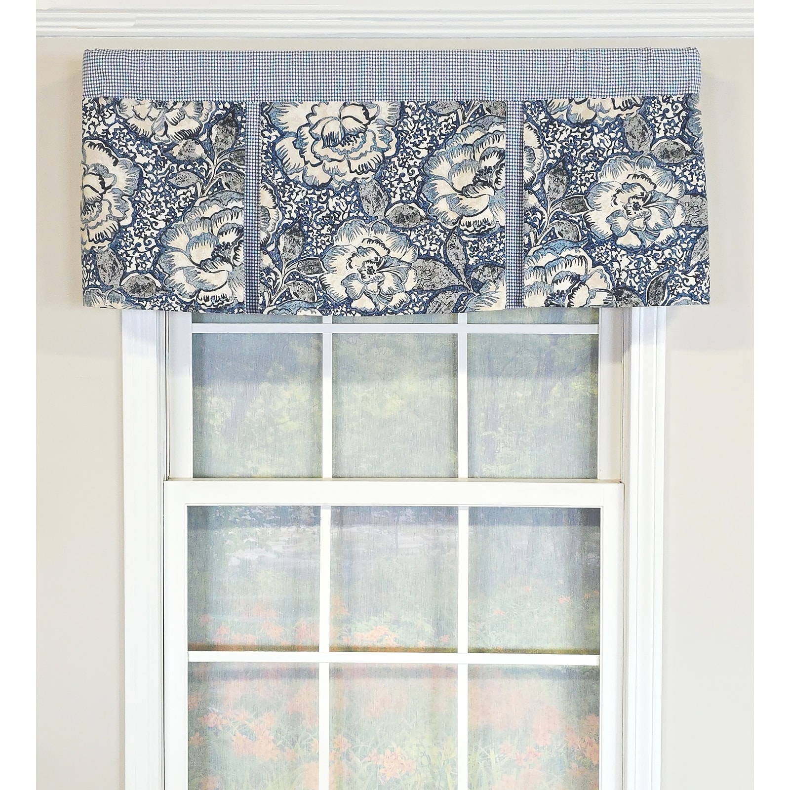 Peony Ball Pleated Valance