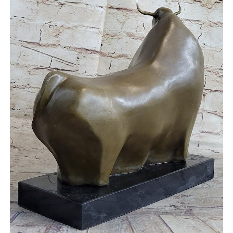 Modern Art Abstract Imitative Bull Bronze Figurine Botero Statue Sculpture Figurine Figure