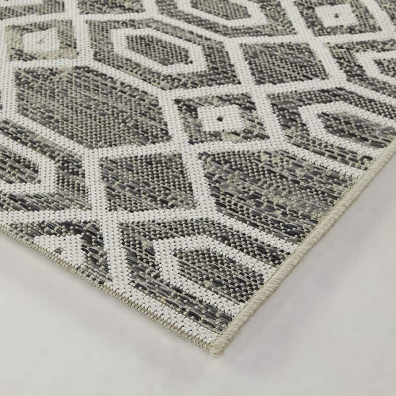 Marvell Geometric Indoor/Outdoor Area Rug