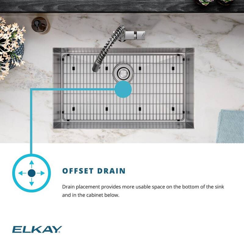 Elkay Crosstown Workstation Stainless Steel 31-1/2" x 18-1/2" x 9" Equal Double Bowl Sink Kit with Aqua Divide