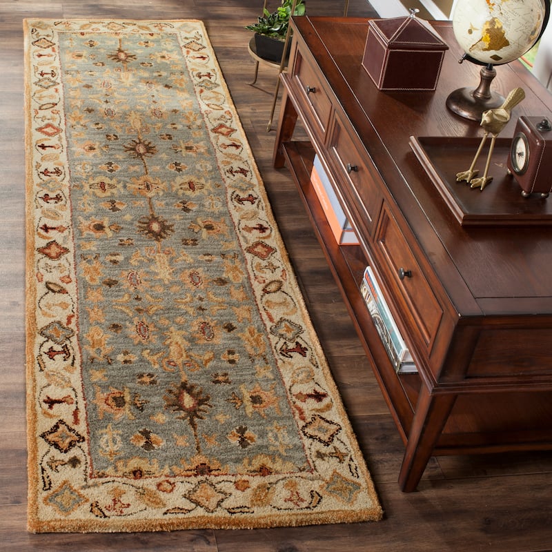 SAFAVIEH Handmade Antiquity Arthemise Traditional Oriental Wool Rug - 2'3" x 12' Runner - Blue/Ivory