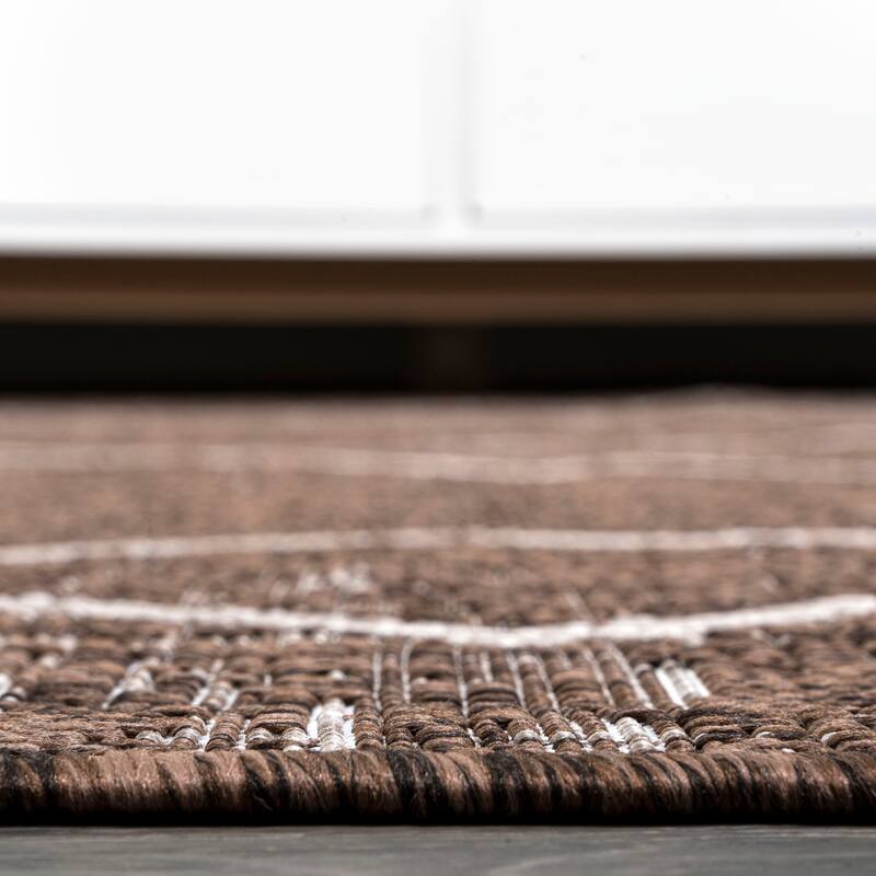 JONATHAN Y Derya Tribal Diamond Trellis Indoor/Outdoor Area Rug