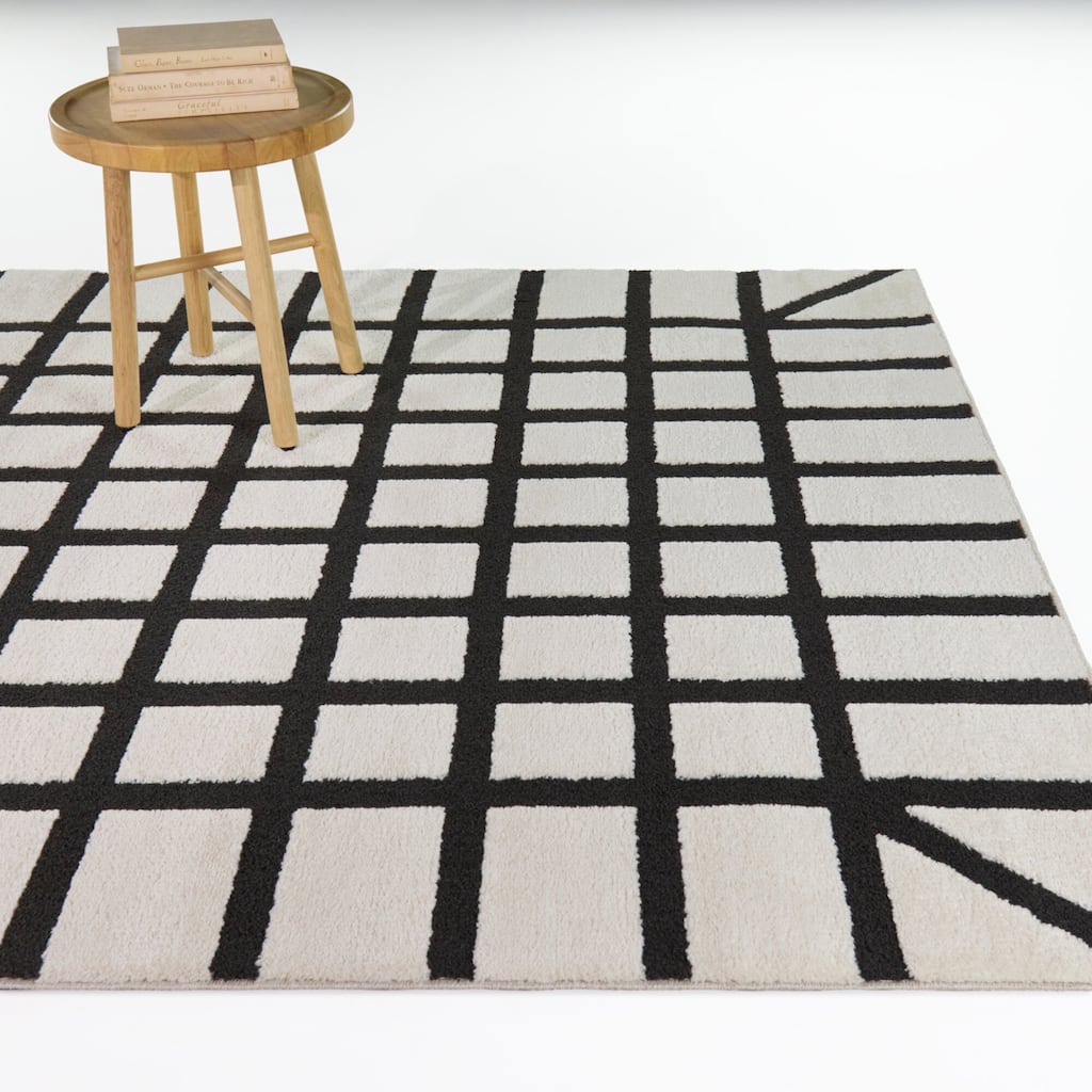 Rembold Geometric Modern Area Rug