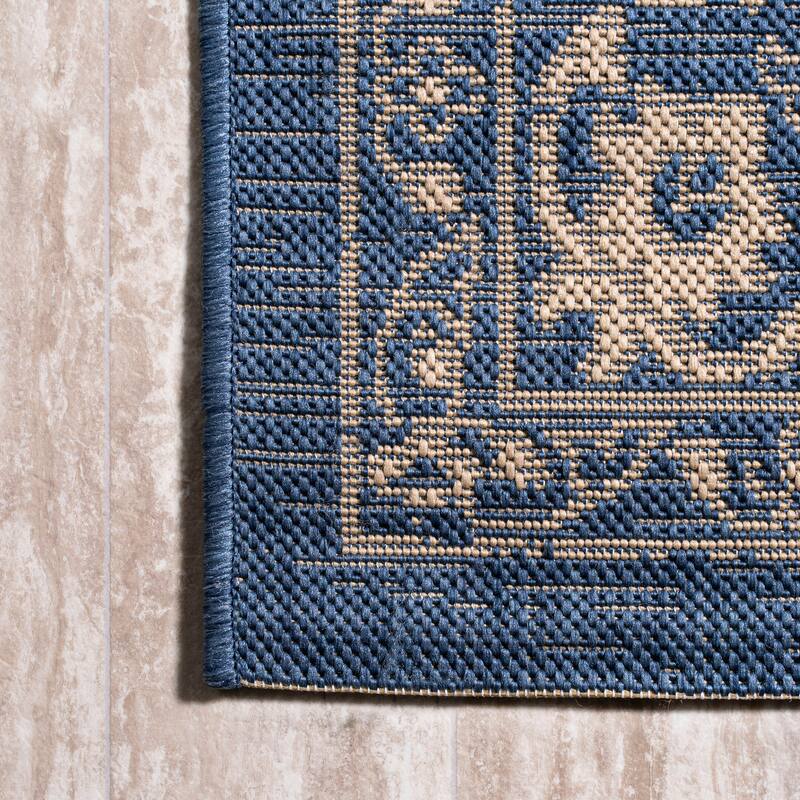 JONATHAN Y Tuscany Filigree Indoor/Outdoor Area Rug