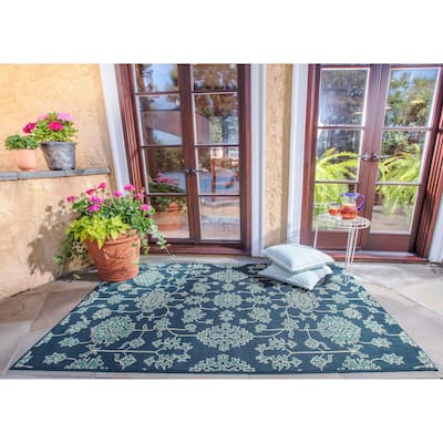 Momeni Baja Updated Traditional Indoor Outdoor Area Rug