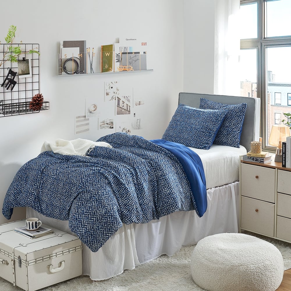 Peak of Cozy - Coma Inducer® Comforter - Navy Mix