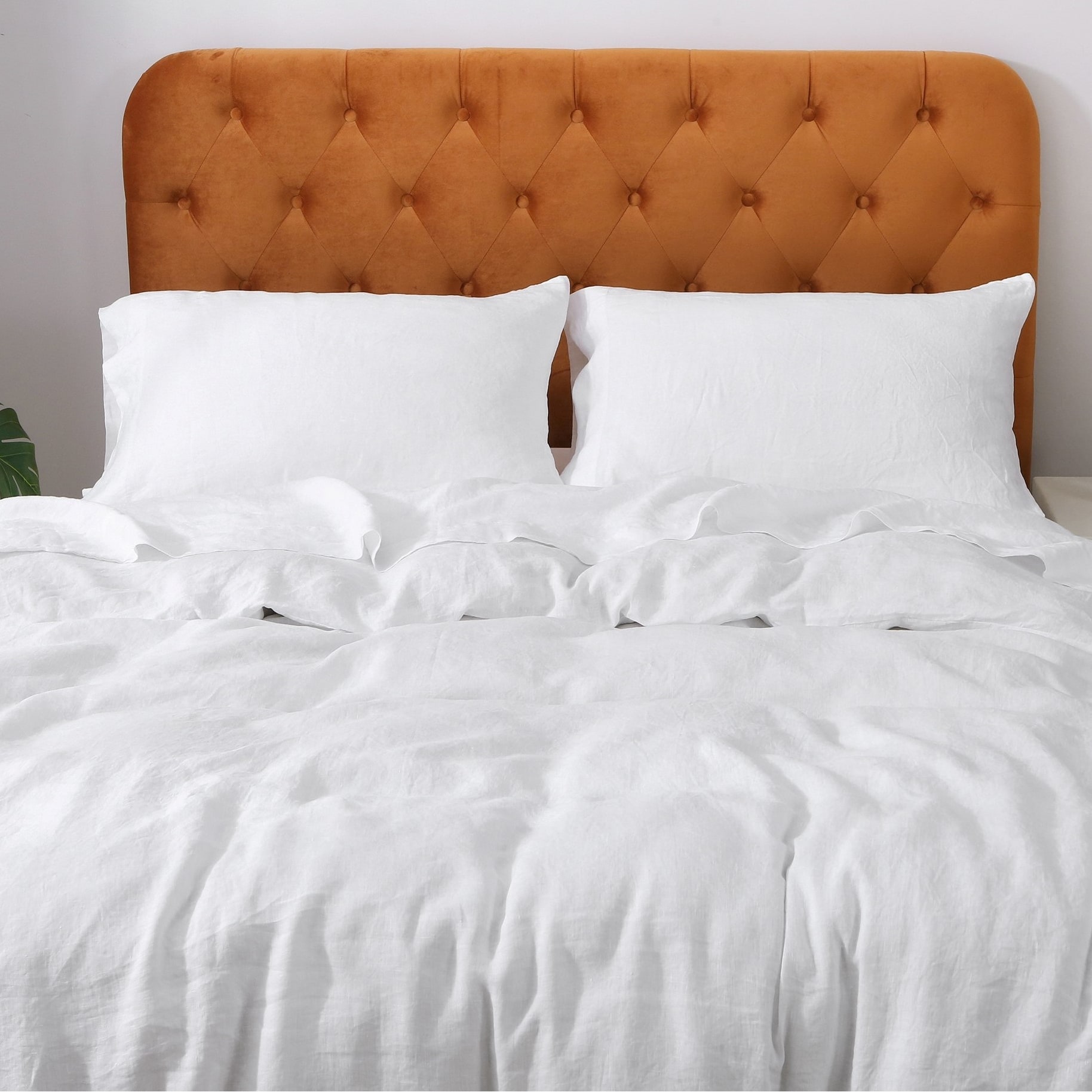 Highland Feather 100% Ultra-Soft French Linen Bedding Set - 1 Duvet Cover, 1 Fitted Sheet & 2 Pillowcases