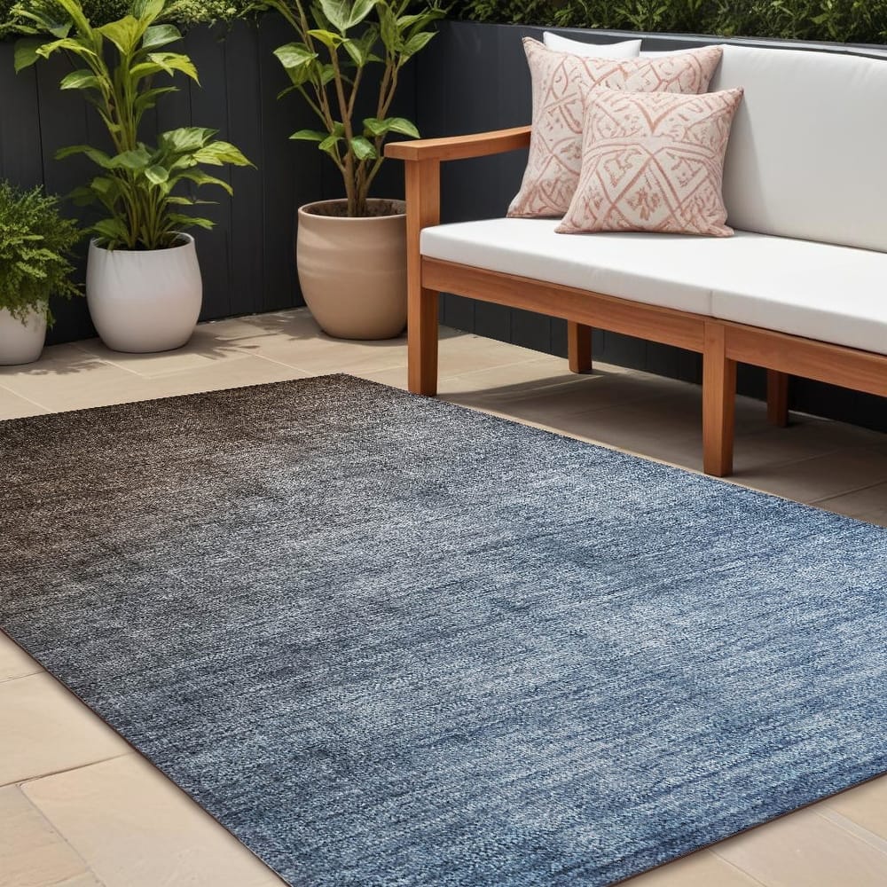 Allumi Ombre Weather Resistant Blended Style Round Outdoor Rug