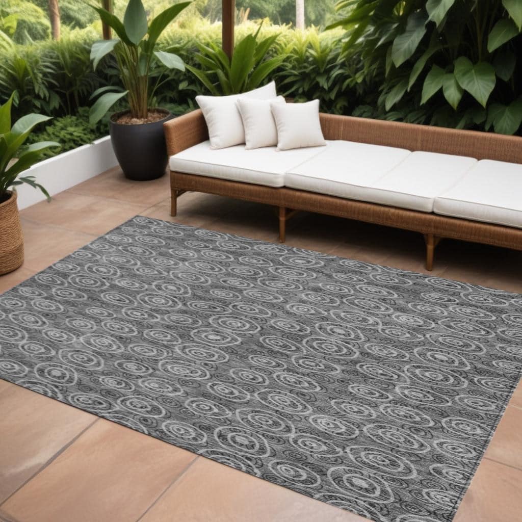 HomeRoots Geometric Transitional Rectangle Outdoor Rug