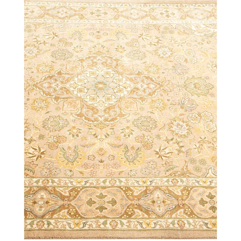 Overton Hand Knotted Wool Traditional Oriental Ivory Area Rug - 4' x 6'