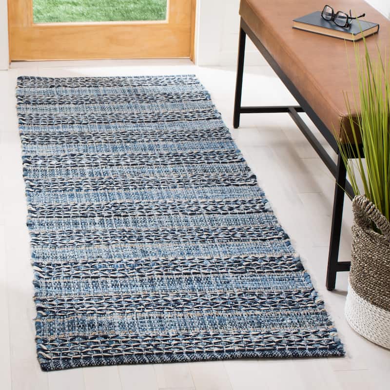 SAFAVIEH Handmade Montauk Mileva Casual Geometric Cotton Rug - 2'3" x 7' Runner - Blue