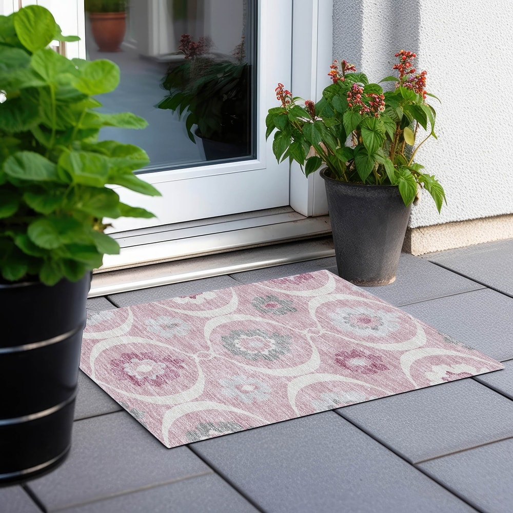 Machine Washable Indoor/ Outdoor Chantille Floral Geo Rug