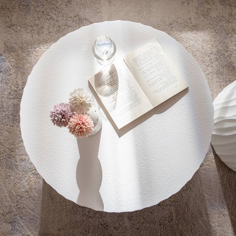 Set of 2 Round Wooden Nesting Coffee Tables - Modern Circle Design for Living Room