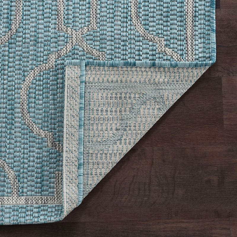 Colonnade Transitional Geometric Indoor/Outdoor Area Rug