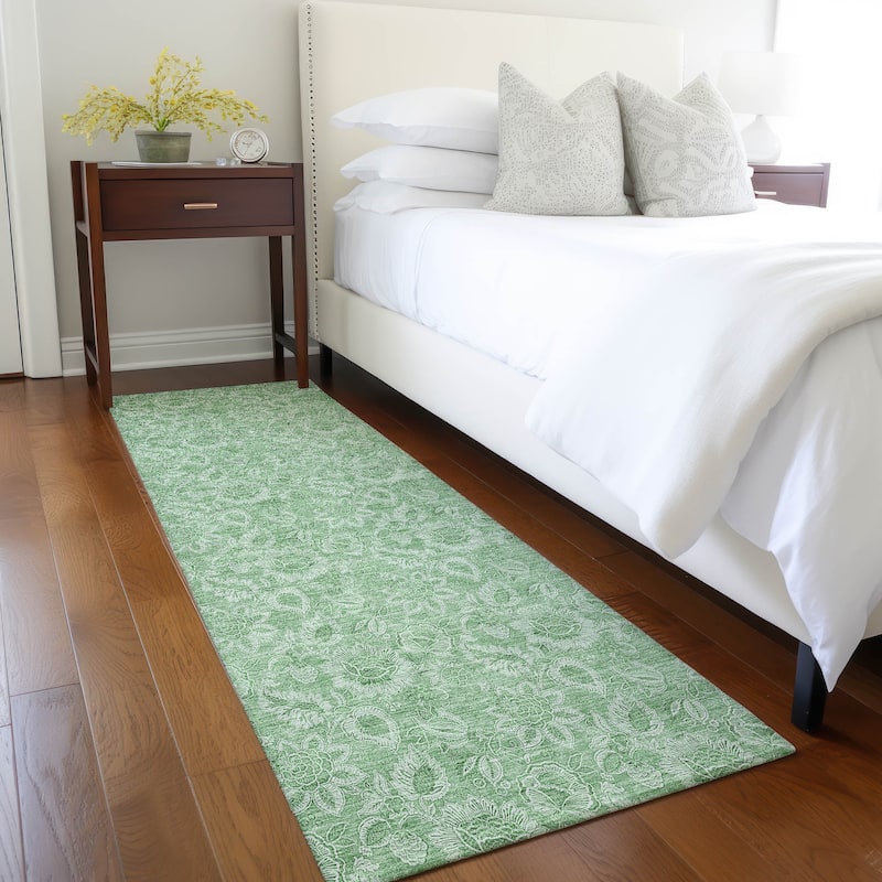 Machine Washable Indoor/ Outdoor Chantille Floral Rug - Green - 2'3" x 7'6"