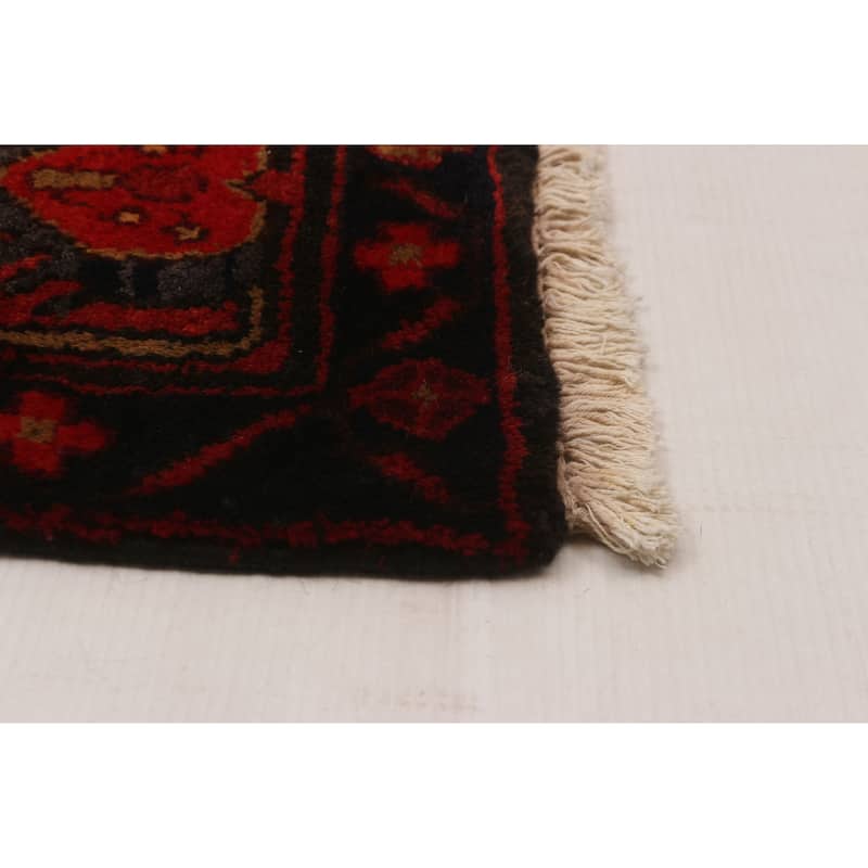 Andelz Red Rug 4'11" x 6'7" - 4'6 x 7'0