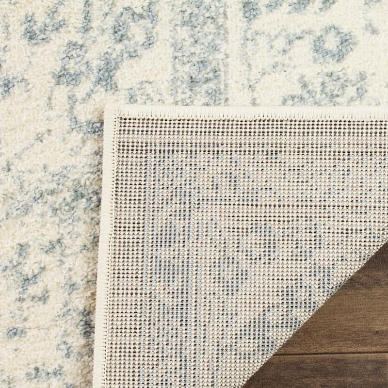 SAFAVIEH Adirondack Riin Rustic Shabby Chic Distressed Rug