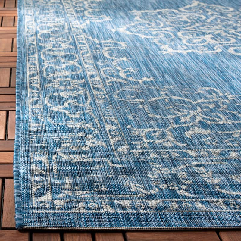 SAFAVIEH Courtyard Divna Medallion Indoor/ Outdoor Waterproof Patio Backyard
