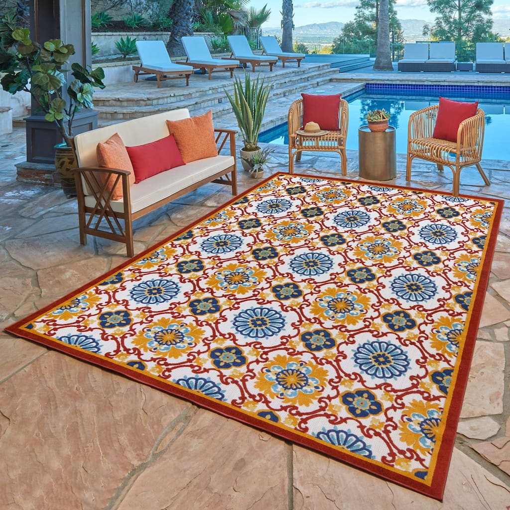 Gertmenian Fosel Chora Red Modern Floral Tile Indoor/ Outdoor High-Low Area Rug