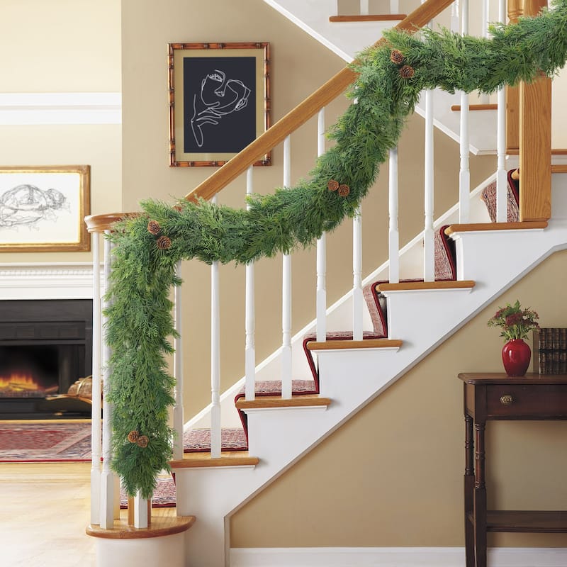 Artificial Pine Christmas Garland with Pinecones - 9' x 10" - Unlit