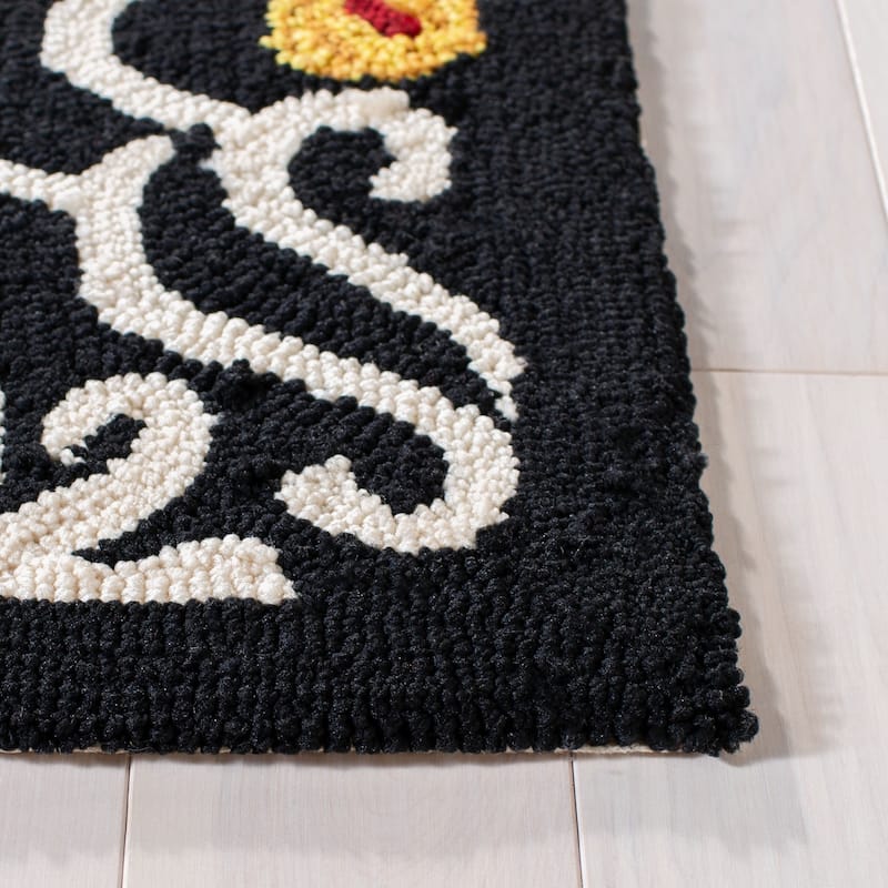 SAFAVIEH Handmade Four Seasons Bevis Floral Rug