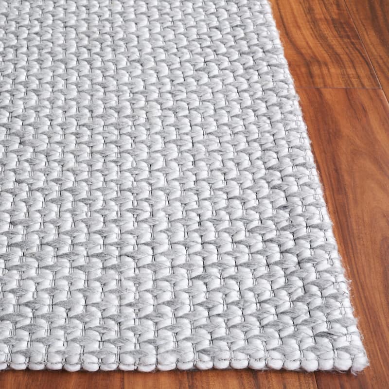 SAFAVIEH Handmade Marbella Besarta Rug
