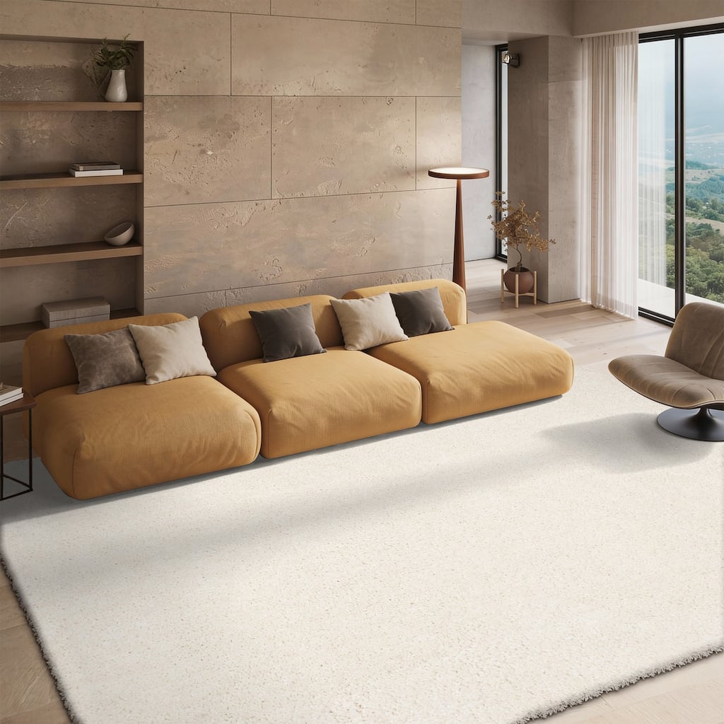 SAFAVIEH, Handmade Alannah Shag Dushka Solid Polyester Rug
