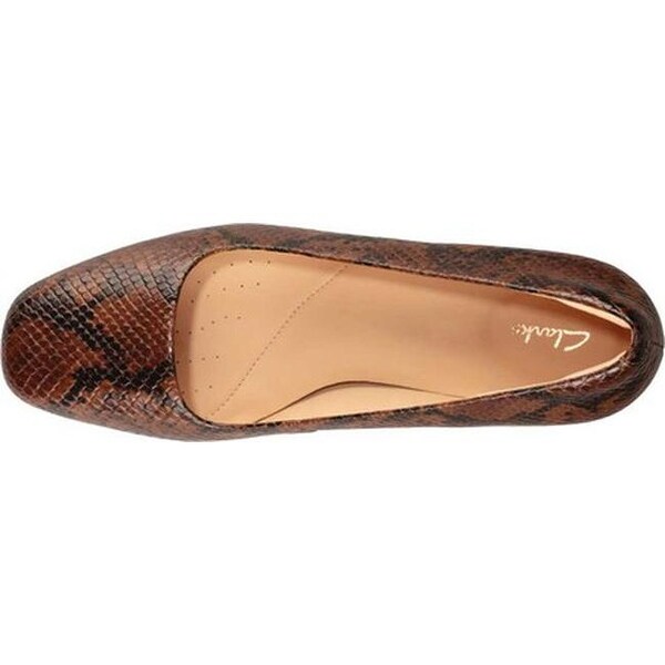 clarks sheer rose pump