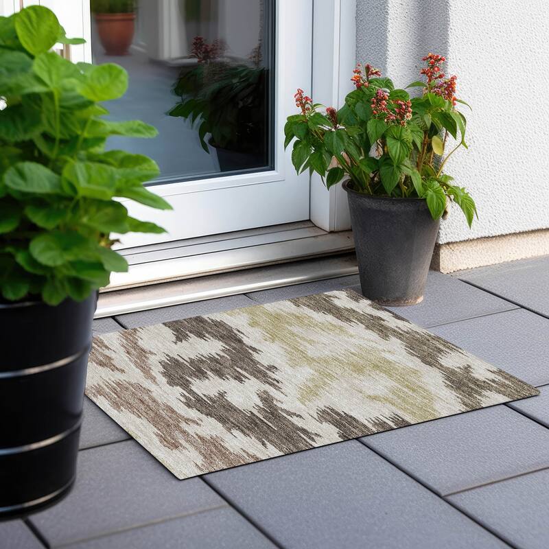 Machine Washable Indoor/ Outdoor Chantille Modern Boho Rug - Chocolate - 1'8" x 2'6"
