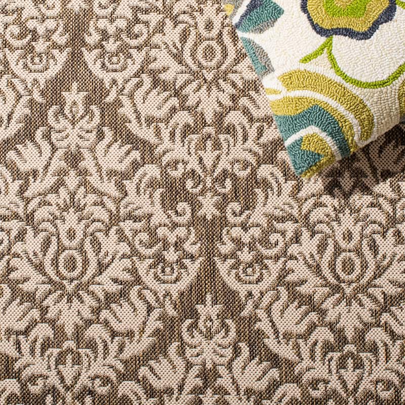 SAFAVIEH Courtyard Woong Indoor/Outdoor Rug