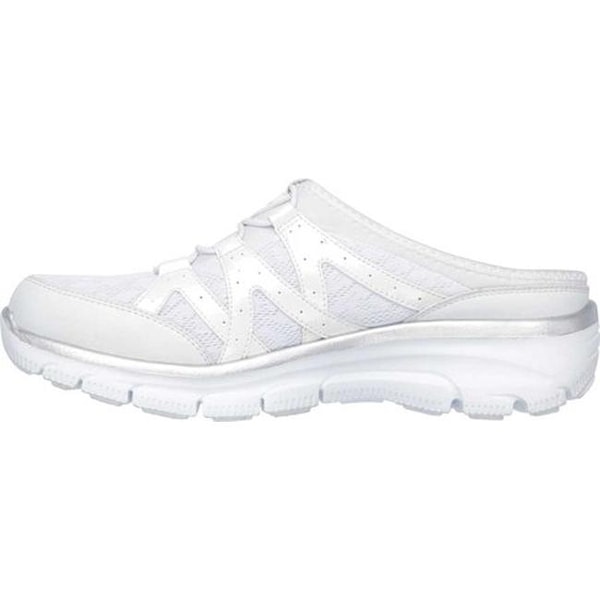 Shop Black Friday Deals on Skechers 