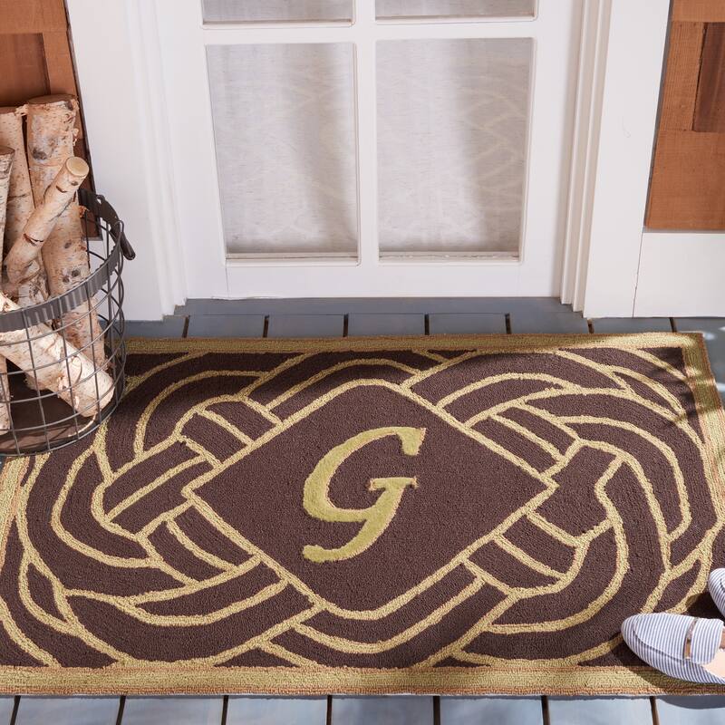 SAFAVIEH Hand-hooked Monogram Radica M Chocolate Rug - 2' 6" x 4' - Chocolate - G