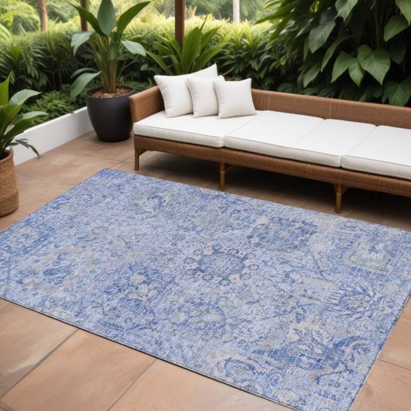 HomeRoots Damask Traditional Rectangle Outdoor Rug - 9' X 12'