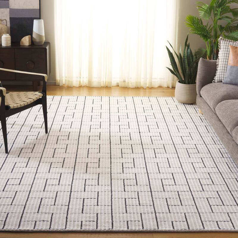 SAFAVIEH Hand-Loomed Natura Gauja Transitional Wool Rug - 8' x 10' - Ivory/Black